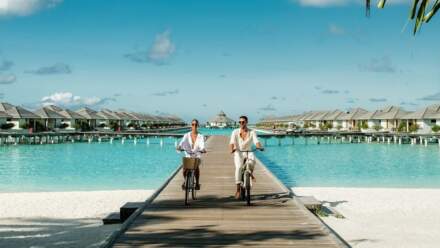 Villa Park Maldives Reveals a Festive Calendar Where Island Days Shine